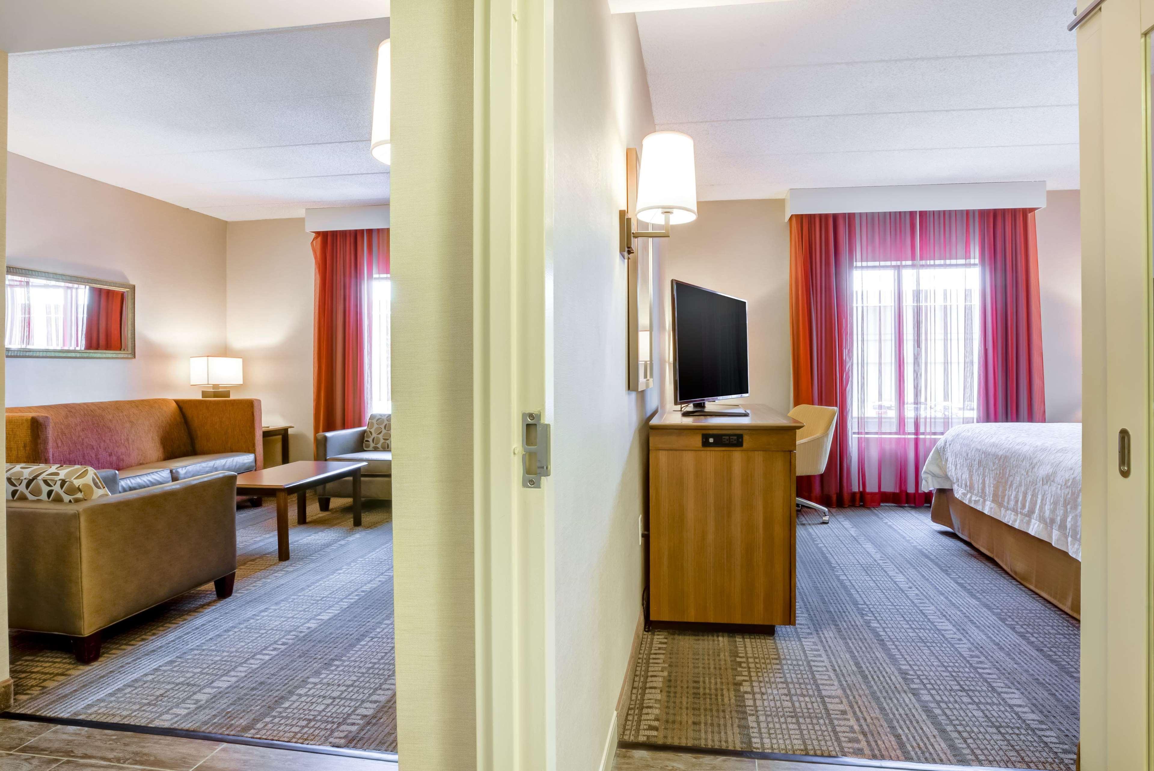 Hampton Inn Boston-Norwood Exterior photo