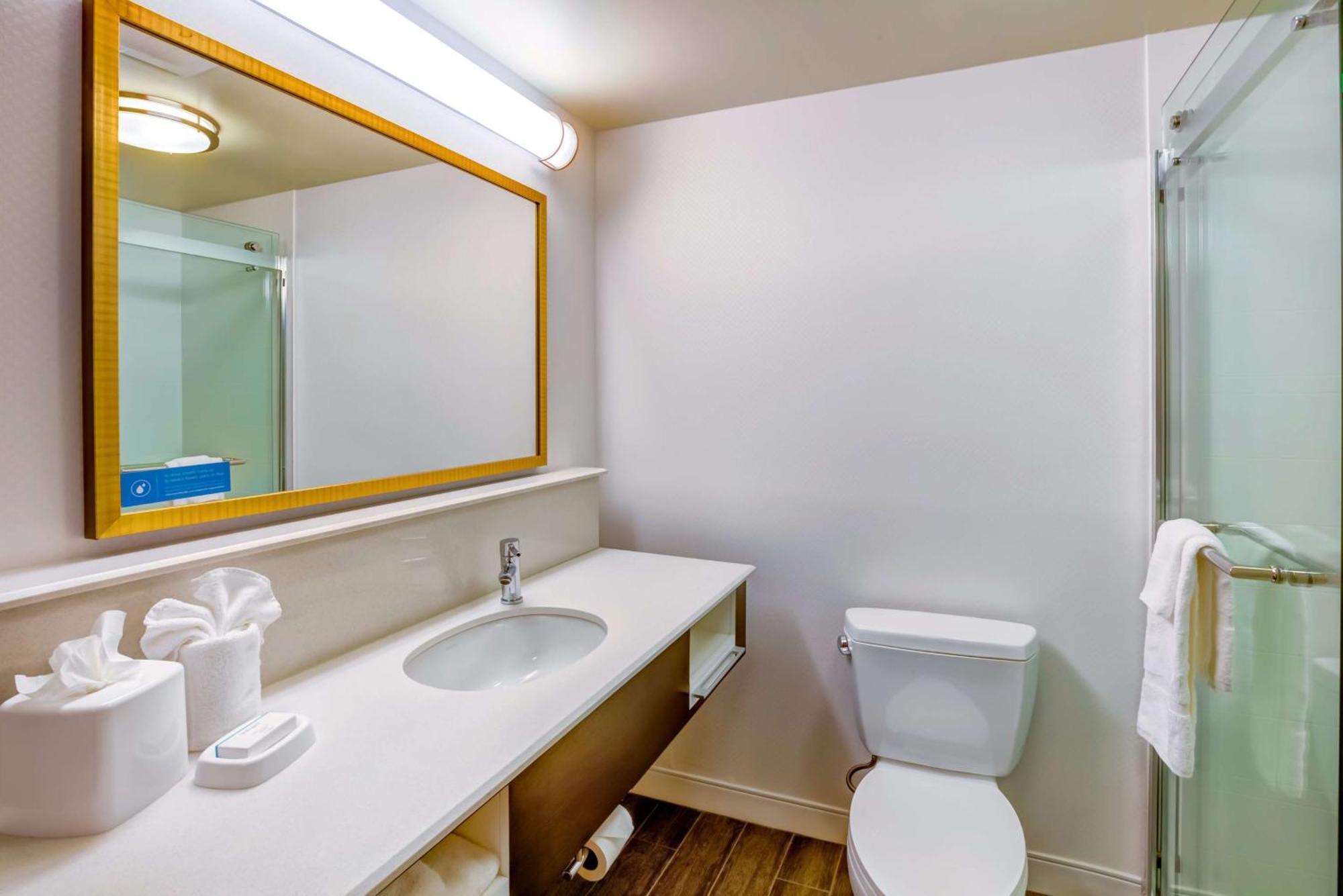 Hampton Inn Boston-Norwood Exterior photo