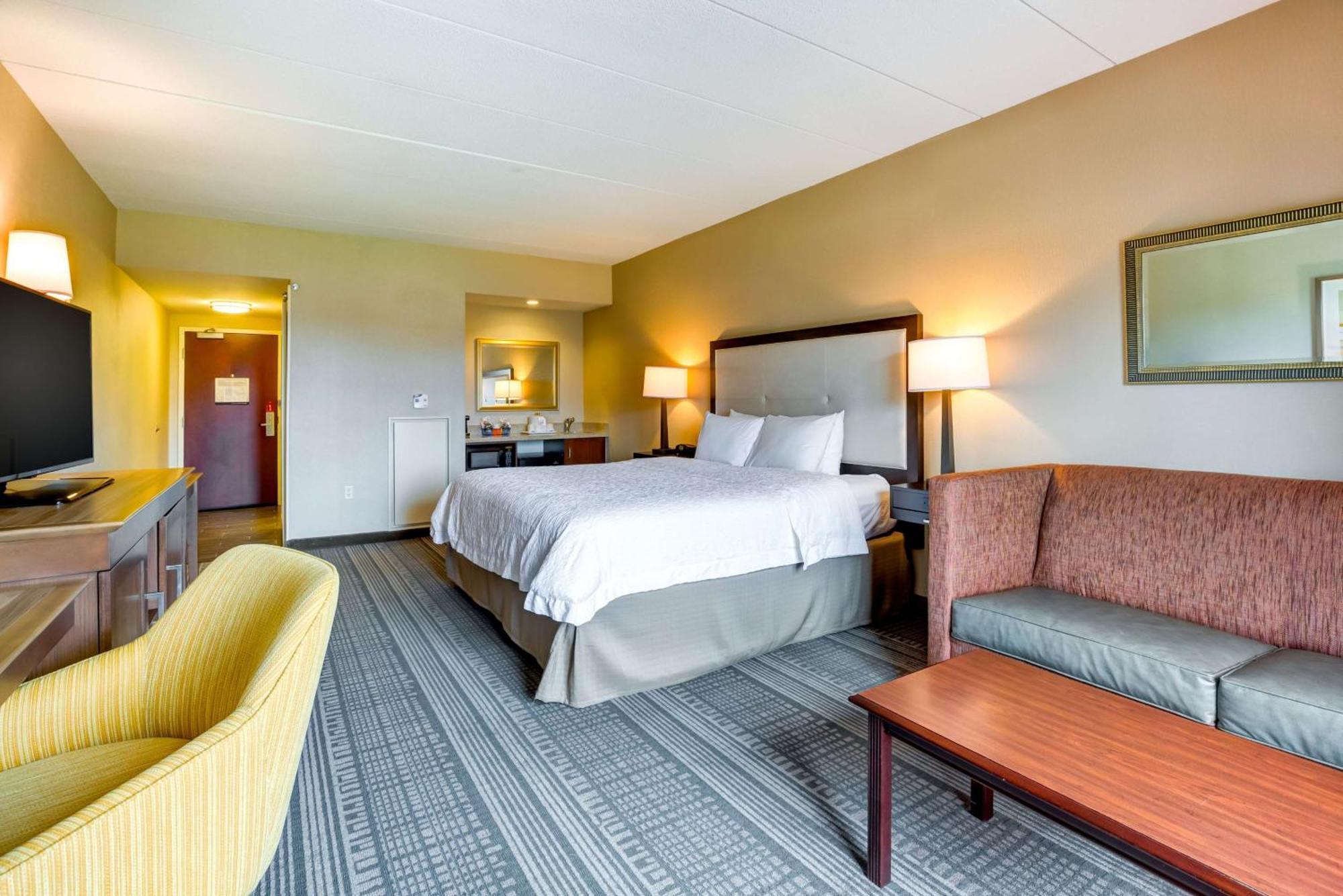 Hampton Inn Boston-Norwood Exterior photo