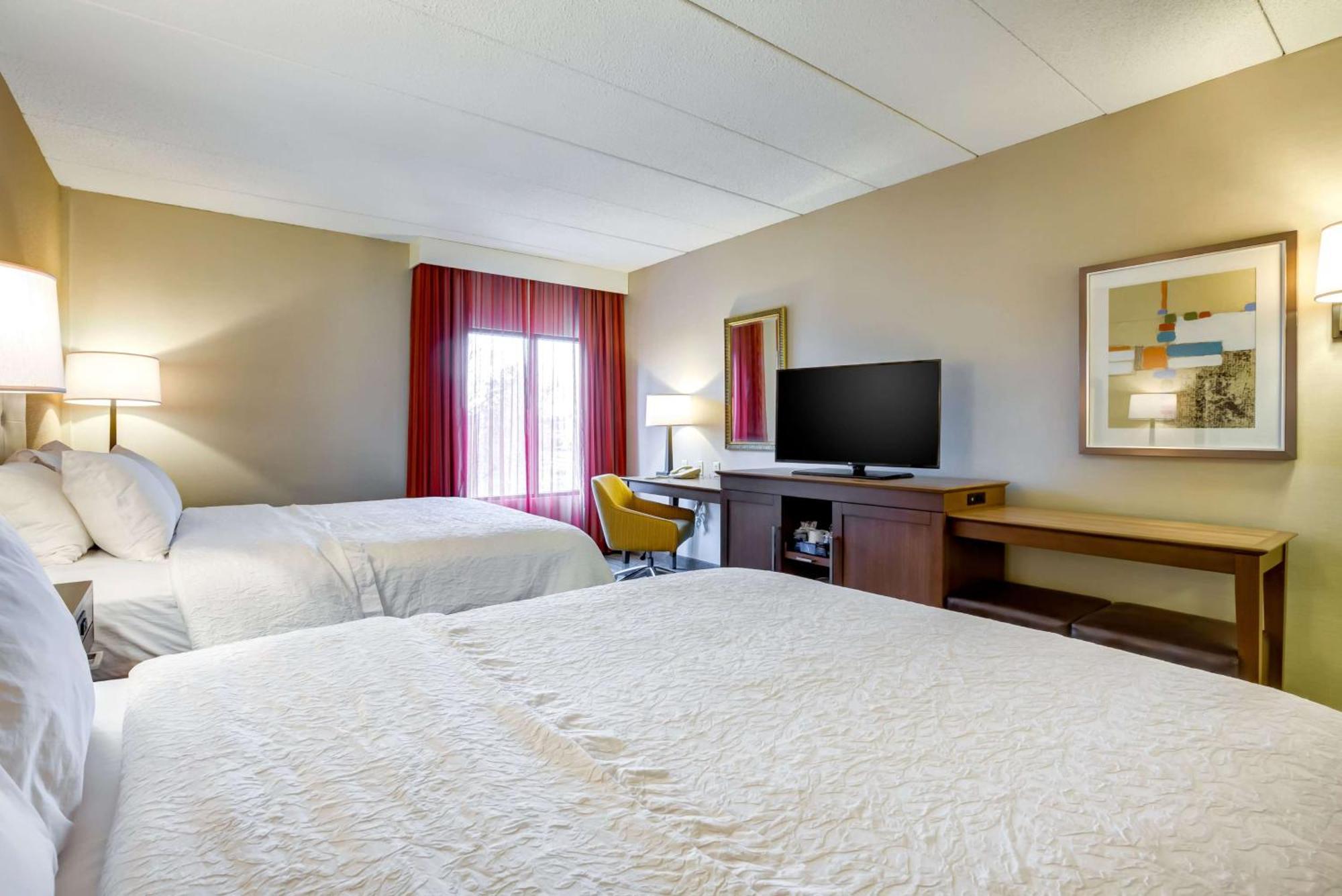 Hampton Inn Boston-Norwood Exterior photo