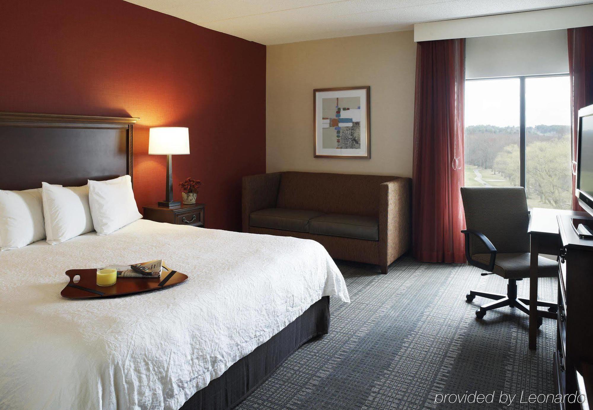 Hampton Inn Boston-Norwood Exterior photo